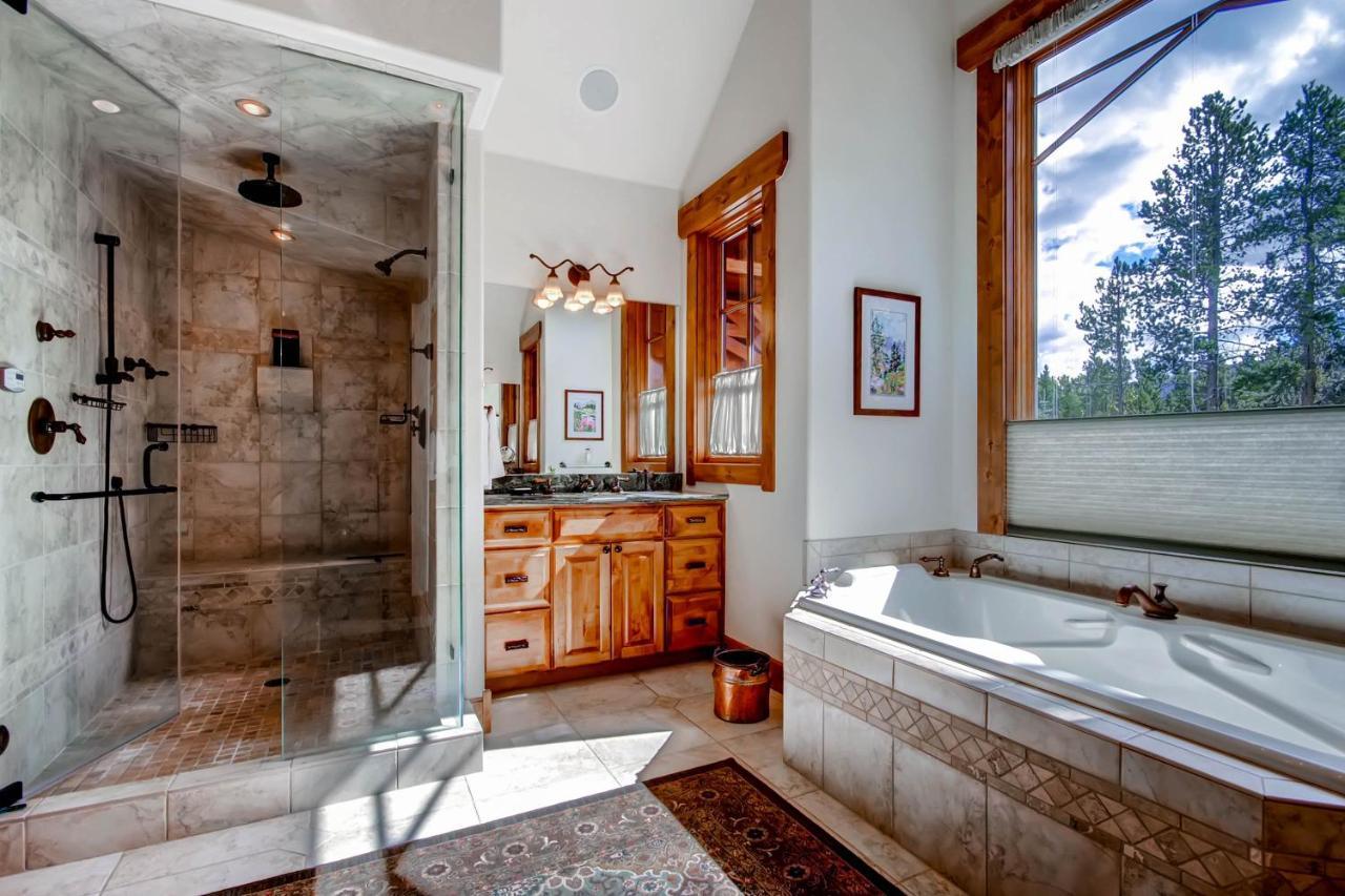 Hatari Lodge Holiday Home Breckenridge Exterior photo